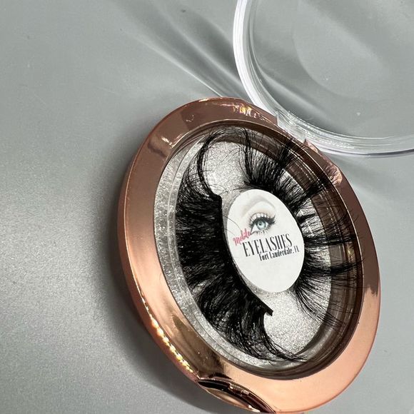 Custom Hand Made Hybrid Lash Extensions (Strip) - Picture 3 of 4